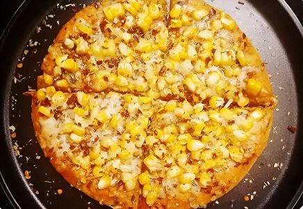 Sweetcorn Cheese Hand Tossed Pizza